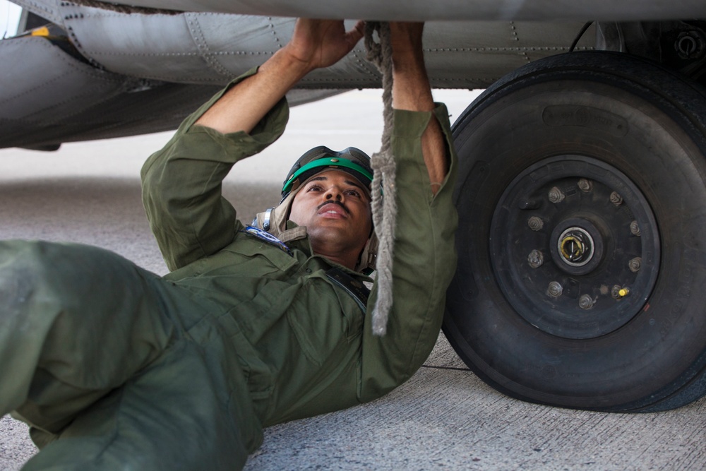 SPMAGTF-SC Marines land in Honduras
