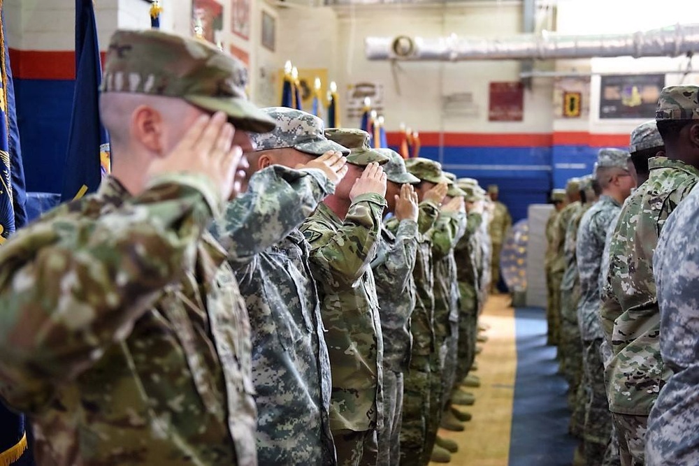 Soldiers Show Respect for National Anthem