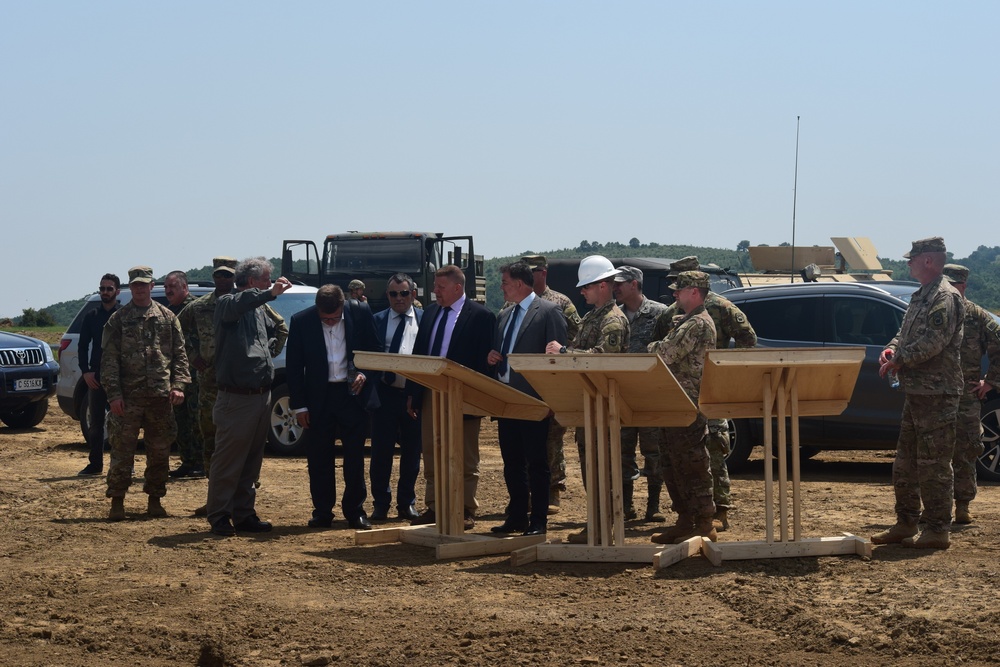 Bulgarian Minister of Defense Meets with Tennessee Army National Guard during Operation Resolute Castle