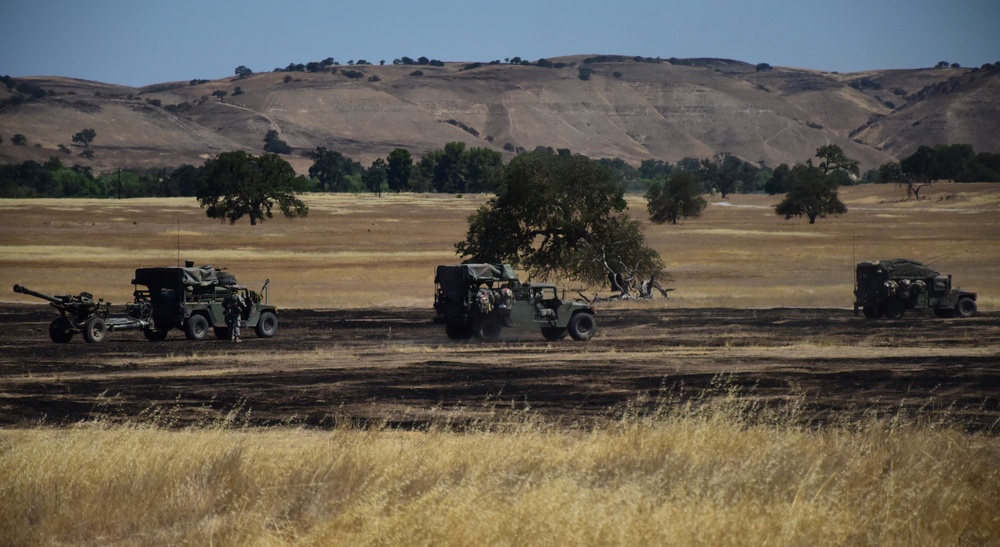 Hawaii Army National Guard Field Artillery Battalion conduct convoy operations