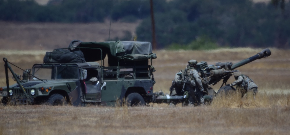 Hawaii Army National Guard Field Artillery Battalion conduct convoy operations