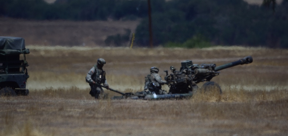 Hawaii Army National Guard Field Artillery Battalion conduct convoy operations