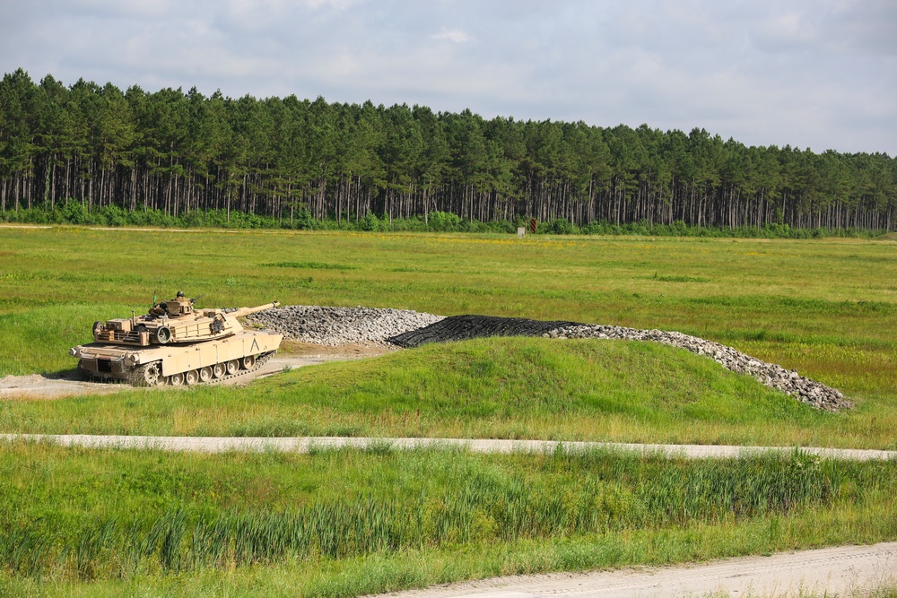 Path of destruction: 2nd Tanks head down range for gunnery qualification