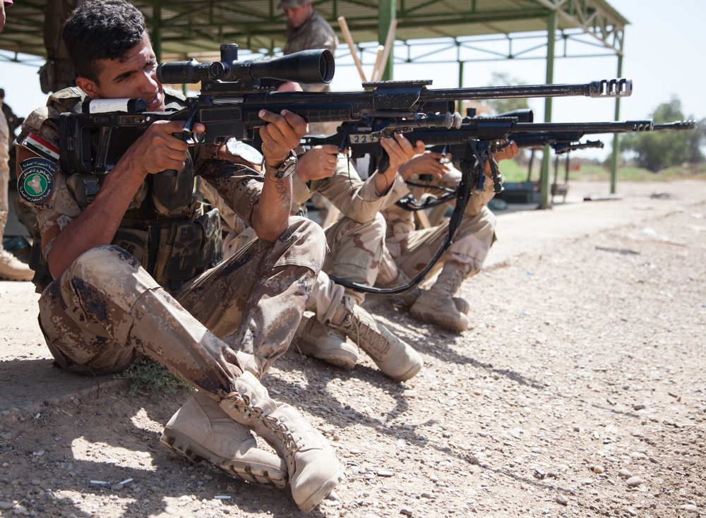 Iraqi soldiers conduct sniper rifle training