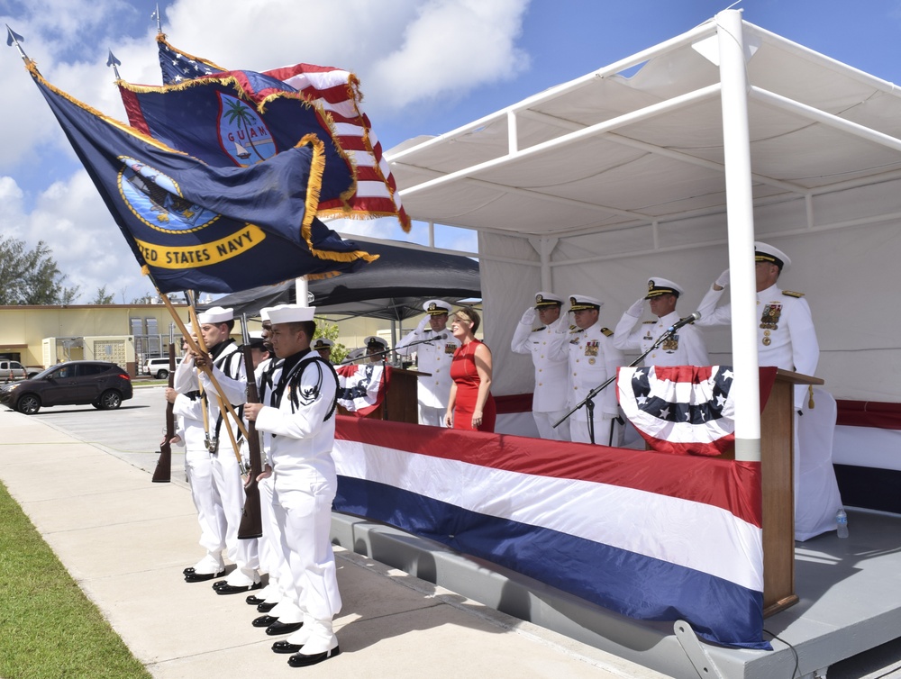 Submarine Squadron 15 Holds Change of Command