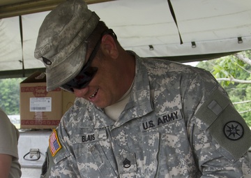 Long hours, hard work to ensure Soldiers get hot food