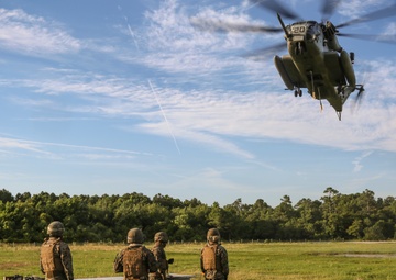 External lifts expand HMHT-302’s capabilities