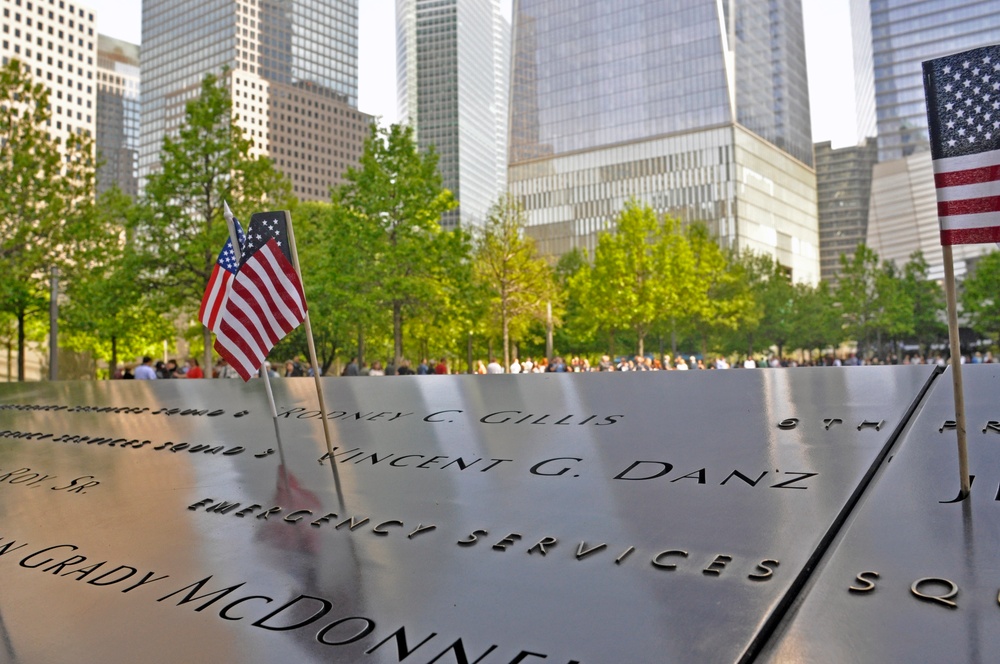 Petty Officer Robert McNeill honored deceased member Vincent Danz during his re-enlistment ceremony May 22, 2016.