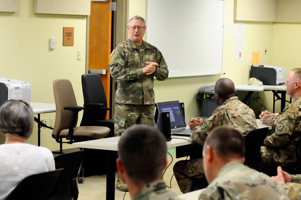 CNGB visits mobilized NG at Fort Hood