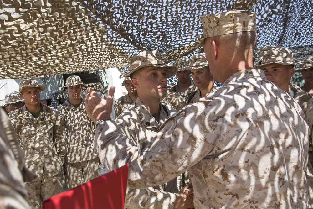 Marine recieves Reserve Component Noncommissioned Officer of the Year