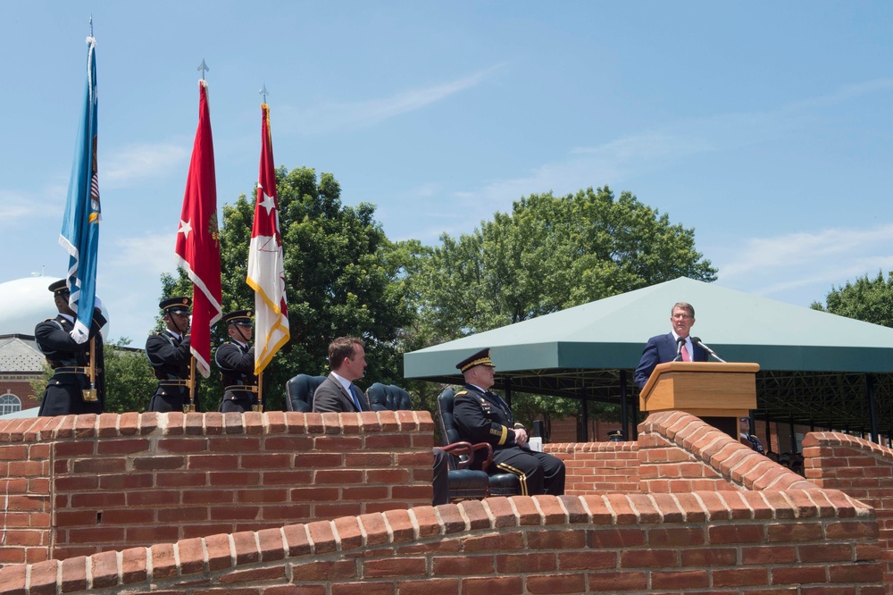 SD attends Sec Army Arrival Ceremony