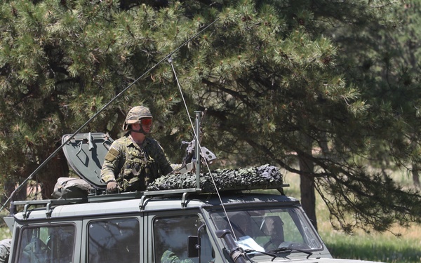 Canadian Army conducts urban training
