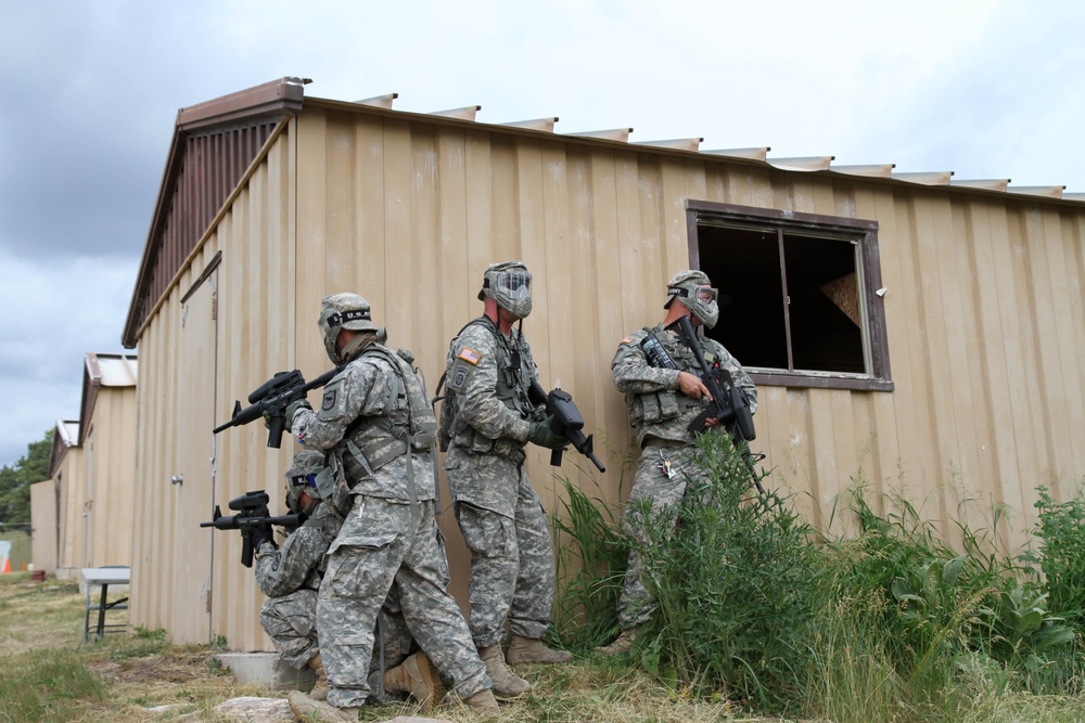 Danish Home Guard instructs urban patrol training