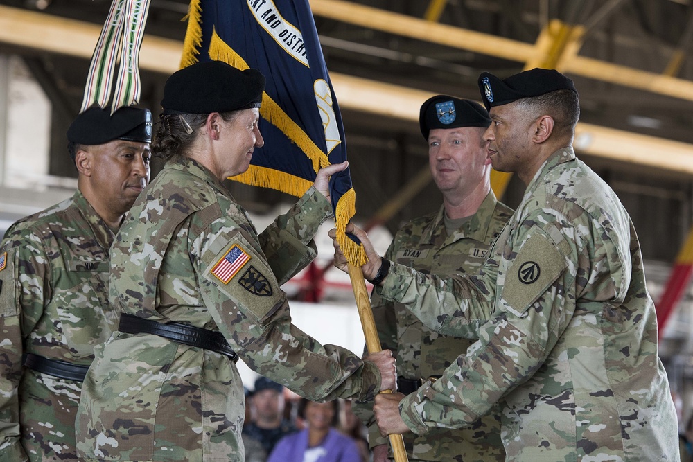 DVIDS - Images - SDDC Change of Command [Image 9 of 24]