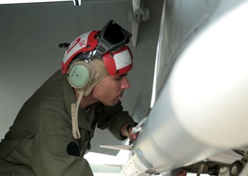 Ordnance Marine leads teams, loads bombs