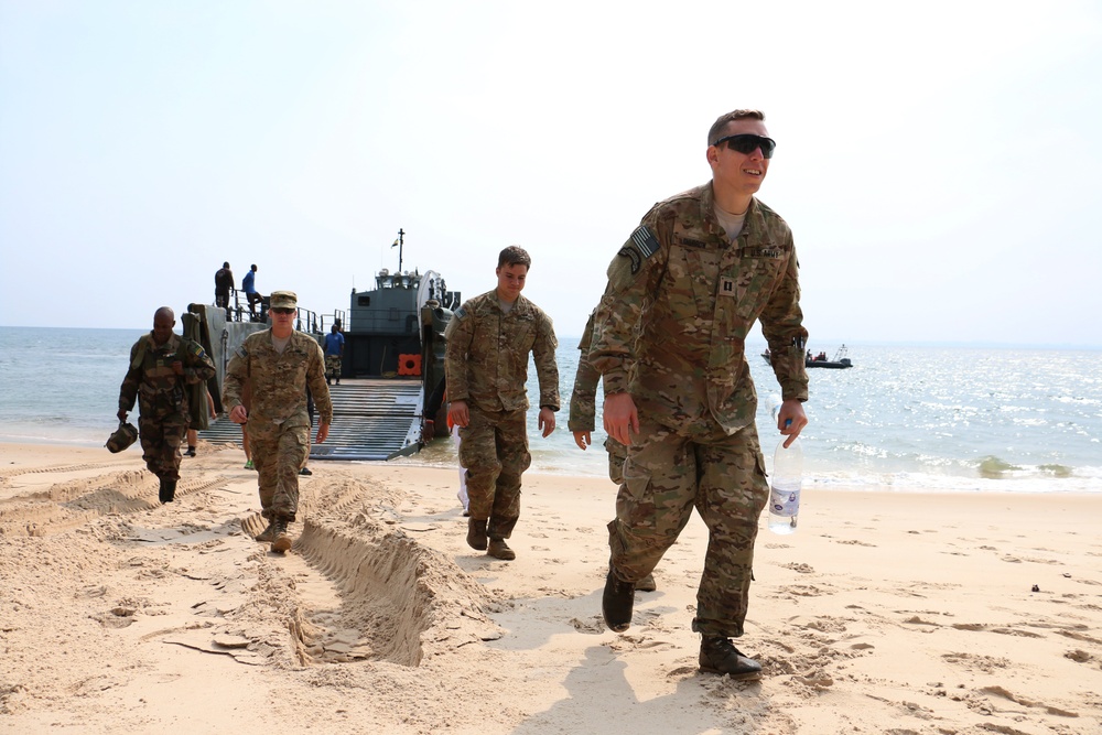 82nd Airborne paratroopers jump into Gabon, CA16