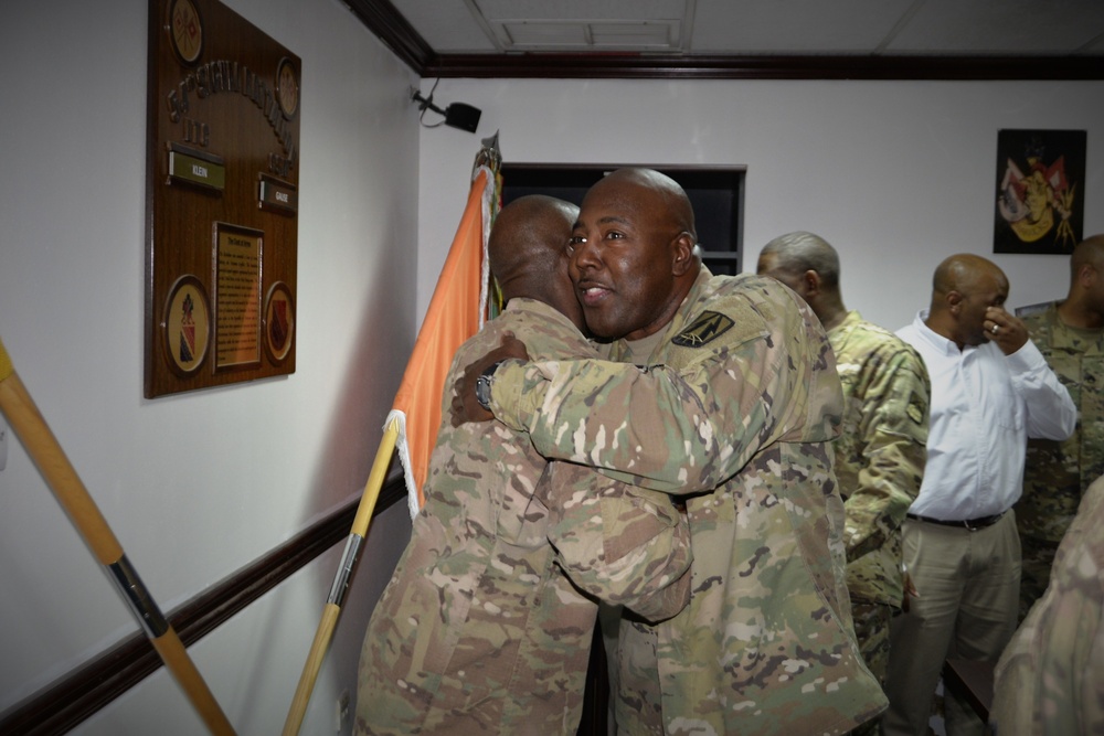 Sergeant Major Congratulates First Sergeant