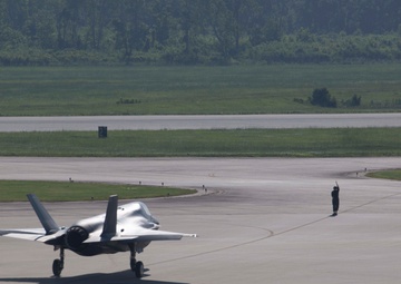 VMFAT-501 Air Show Training