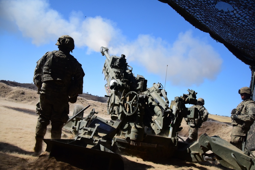 Hawaii Army National Guard Field Artillery Battalion conduct fire mission operations during XCTC 2016