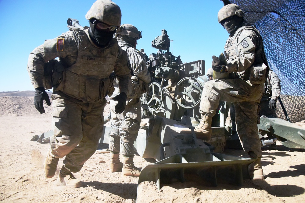 Hawaii Army National Guard Field Artillery Battalion conduct fire mission operations during XCTC 2016