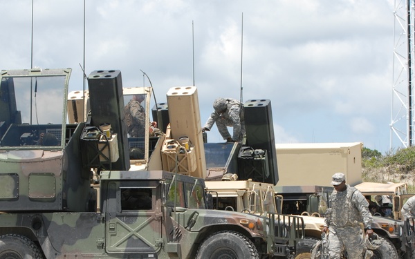 Army, Marines conduct live-fire training