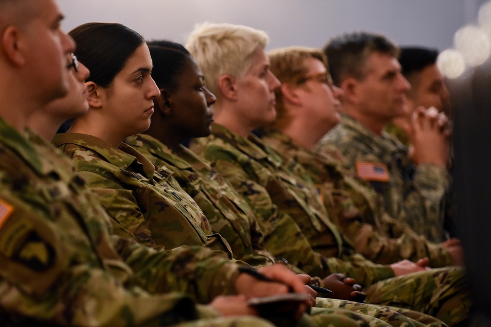 Army Medicine Europe hosts U.S. Army Surgeon General