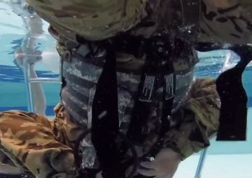 77th TAB aircrews train water survival at Fort Hood