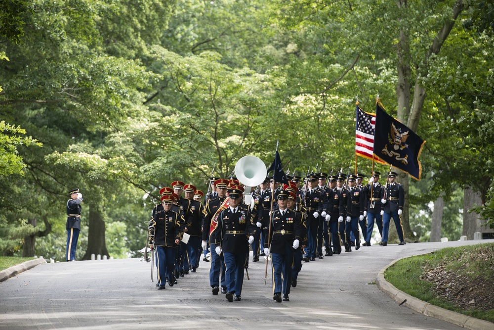Graveside service for U.S. Army Sgt. 1st Class Alan Lee Boyer in Arlington National Cemetery