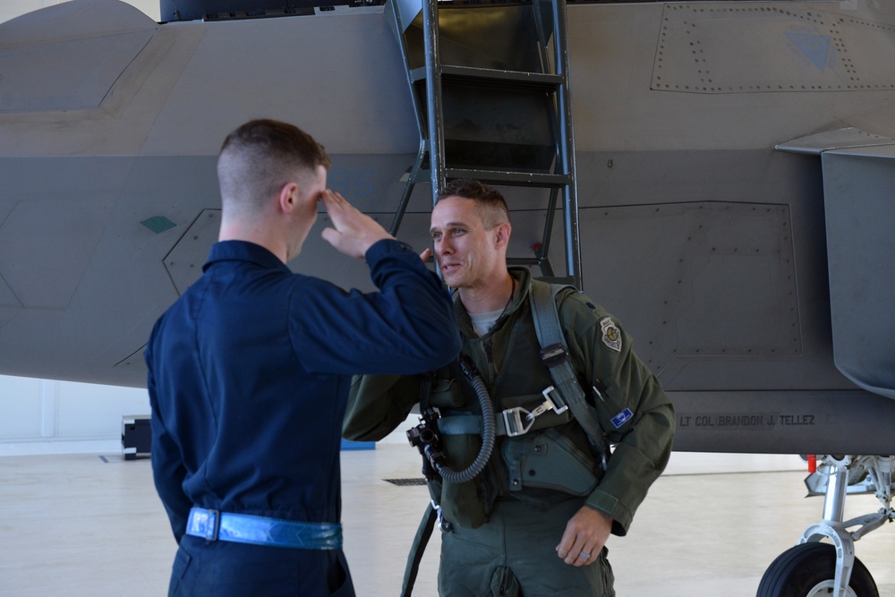 F-22 Raptor pilot reaches 1000 flying hours