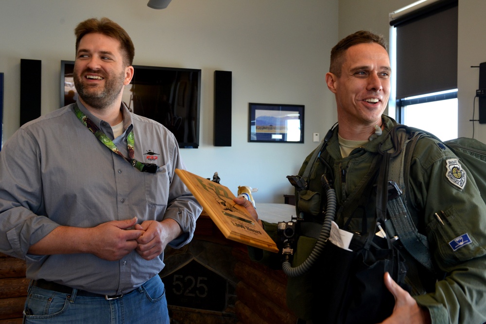 F-22 Raptor pilot reaches 1000 flying hours