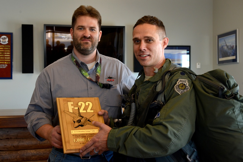 F-22 Raptor pilot reaches 1000 flying hours