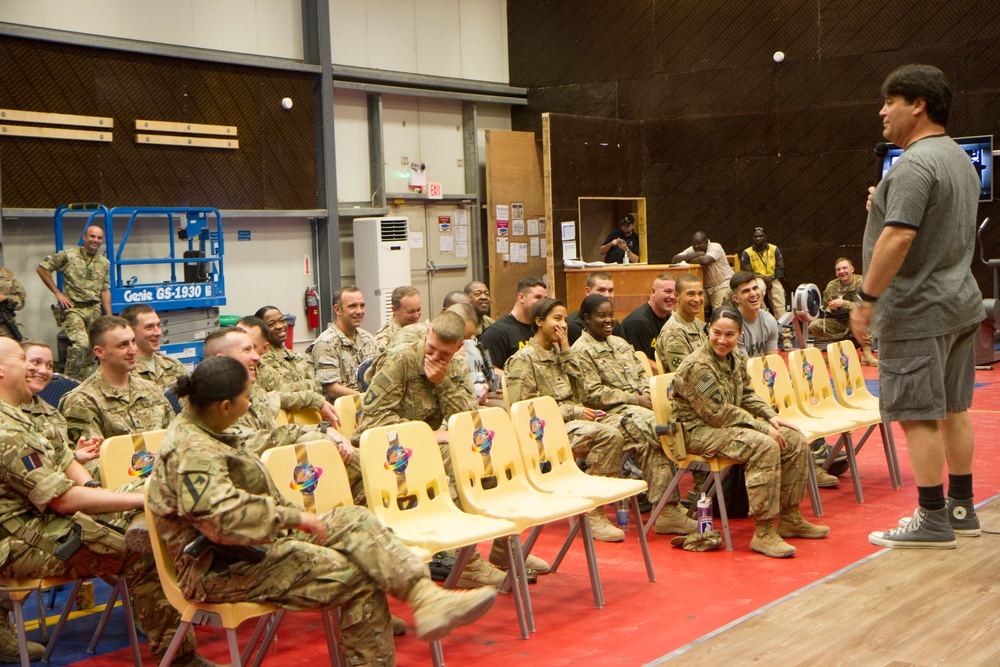 Star Spangled Comedy Tour entertains troops in Iraq