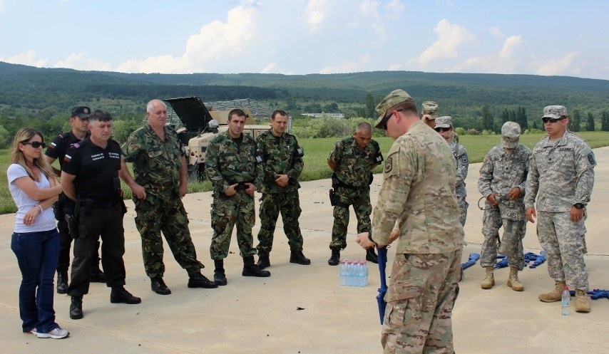 Bulgarian Military Police Cross-Train with the Tennessee Army National Guard during Operation Resolute Castle 16