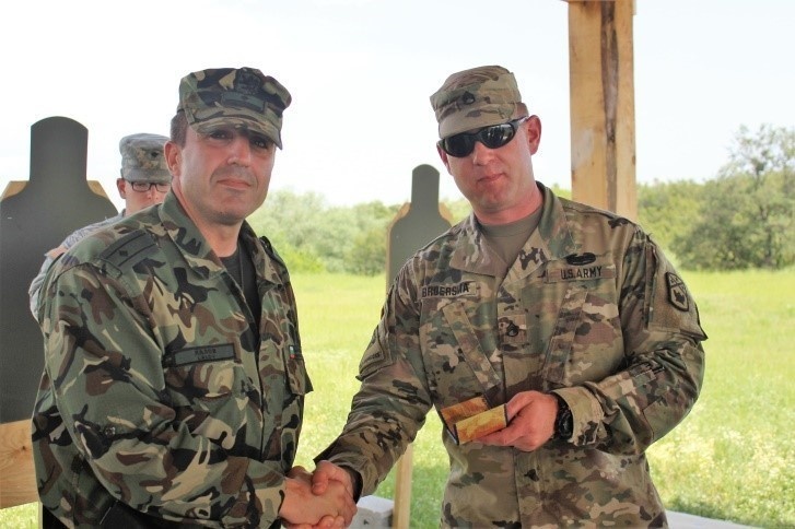 Bulgarian Military Police Cross-Train with the Tennessee Army National Guard during Operation Resolute Castle 16