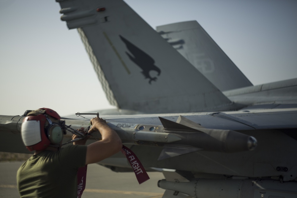 VMFA(AW)-533 Conducts flight operations