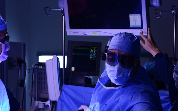 USAF Hospital Langley: 1st active duty hospital with 3-D laparoscopic capability