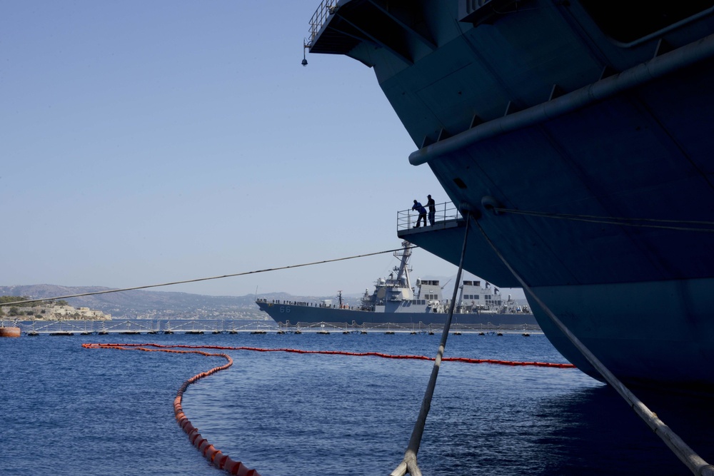 USS Gonzalez (DDG 66) departs Souda Bay, Greece