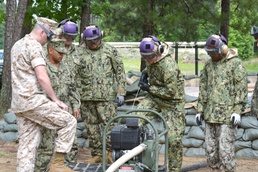 Navy trains at Fort Lee