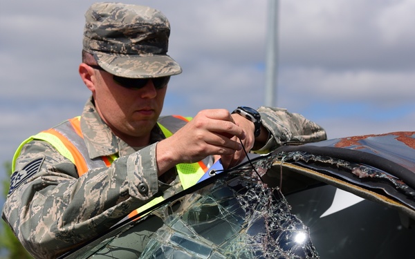 Safety Belts save lives