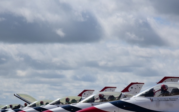 Thunderbirds visit Peterson