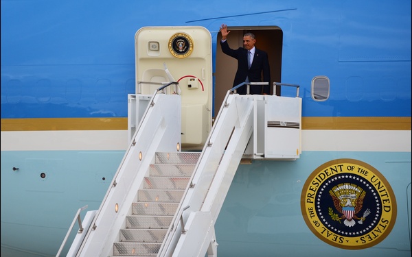President Obama arrives at Peterson