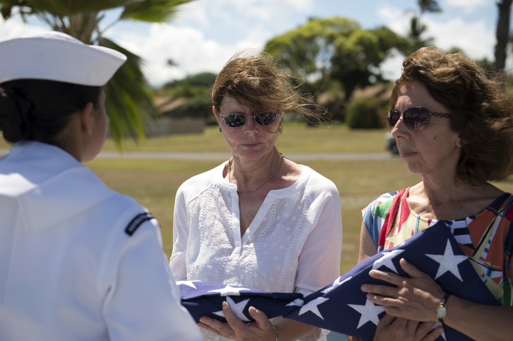 Ash-Scattering Ceremony Reunites Pearl Harbor Survivor with Shipmates