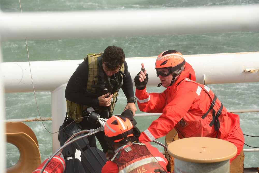 Coast Guard, U.S. Army joint-agency operational exercise