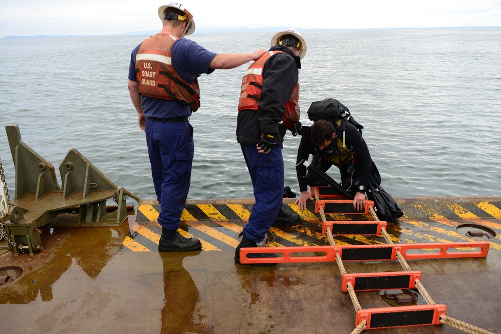 Coast Guard and U.S. Army joint-agency operational exercise