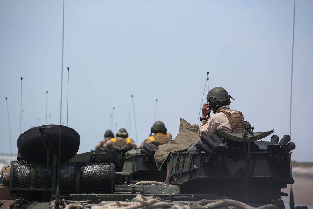 4th AABn arrives in Camp Lejeune for water operations