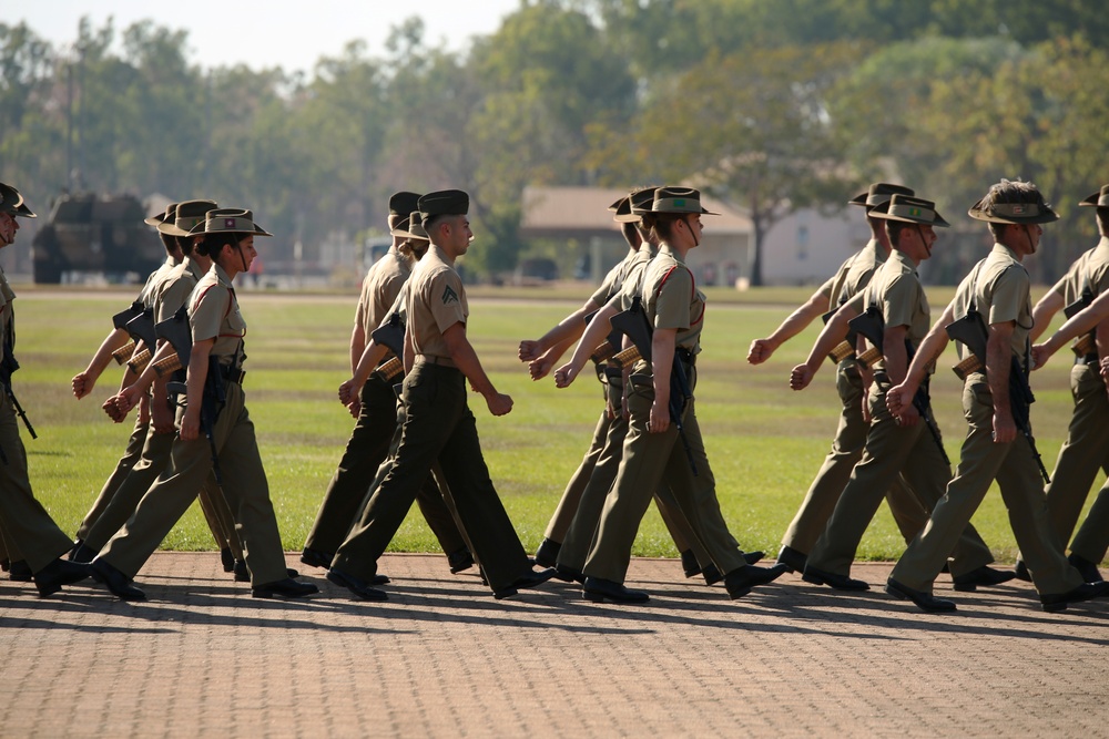 U.S. Marines and Australian soldiers graduate from leadership course in Darwin, Australia