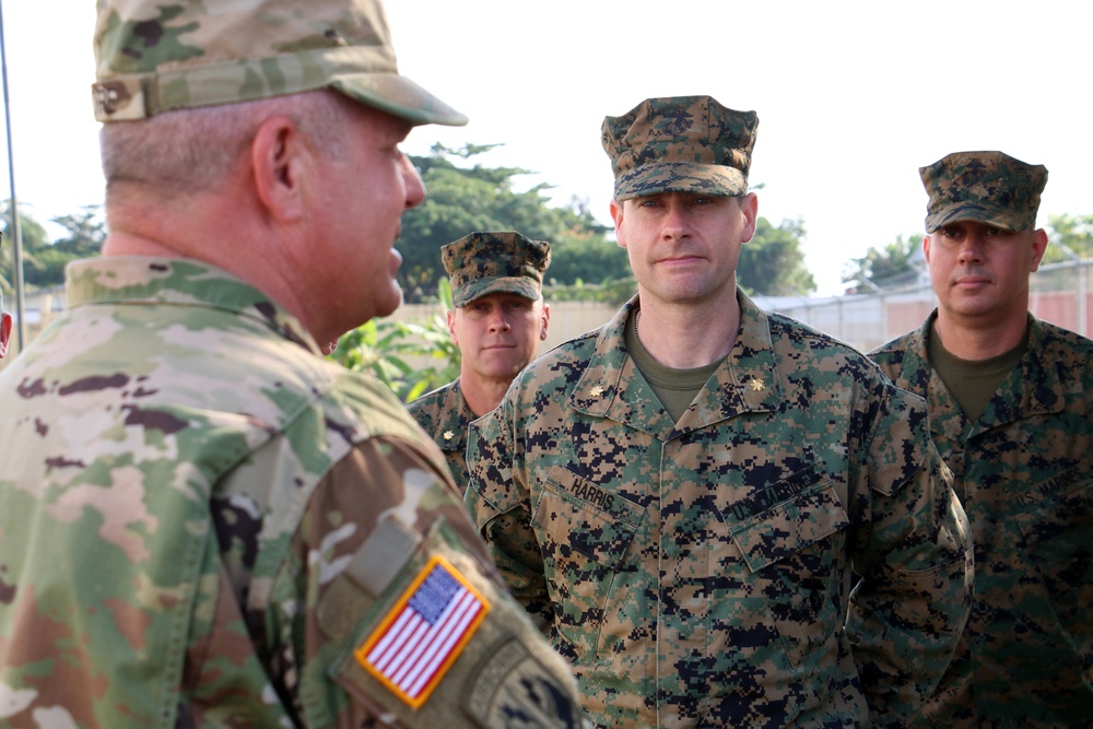 Brig. Gen. Moore visits with Marines of CA16