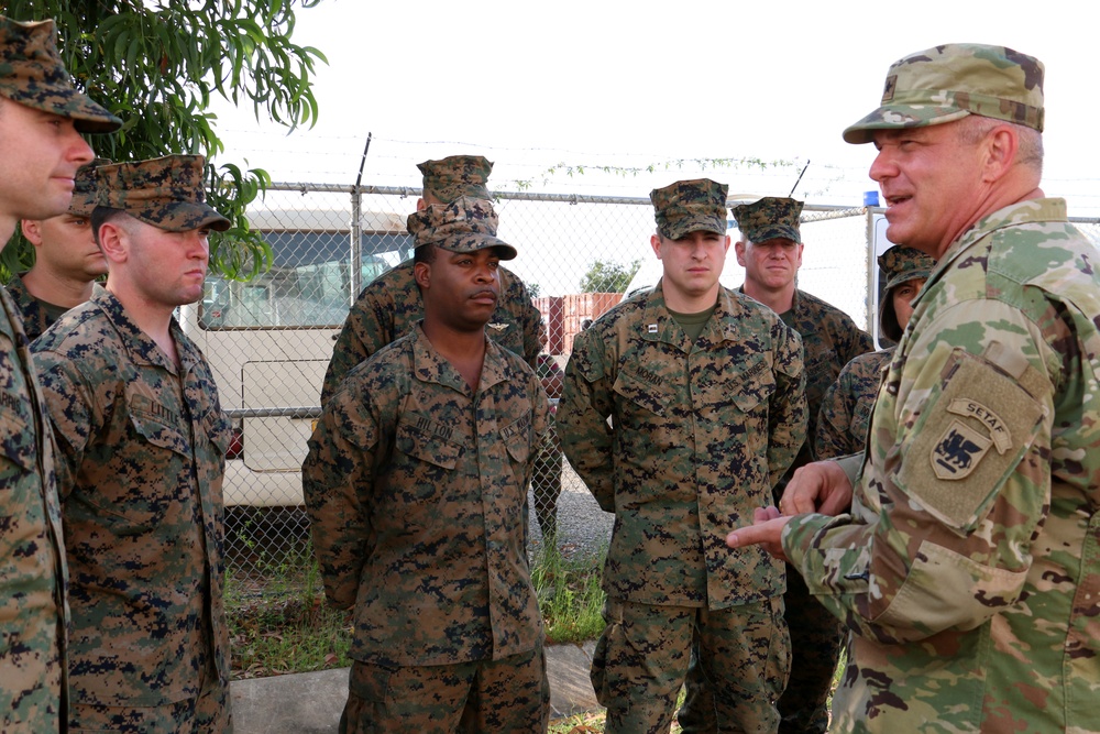 Brig. Gen. Moore visits with Marines of CA16