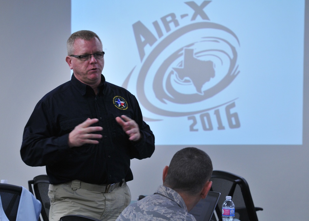 Texas Guardsmen, local authorities are ready to respond to Hurricane season