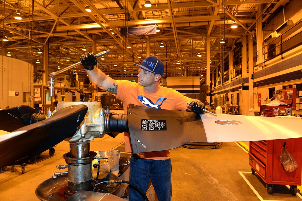 572nd CMXS maintains propellers to keep C-130's in the fight